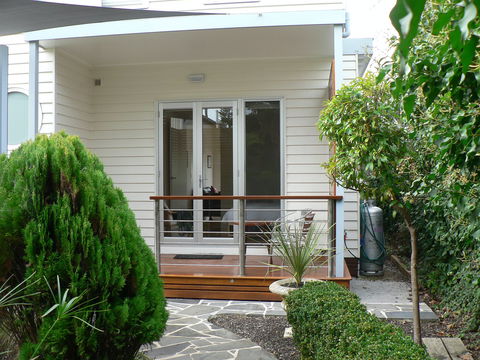 The Boatshed Waterfront B&B - Accommodation Mt Buller 2