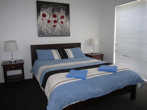 The Waterfront Dolphin - Accommodation Mt Buller 2