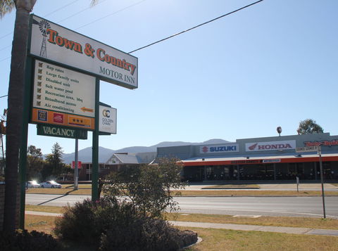 Town And Country Motor Inn - Tamworth - Accommodation Mt Buller 1