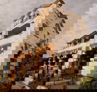 Vault Restaurant and Accommodation