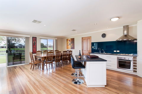 Windy's At Wellington - Accommodation Mt Buller 2