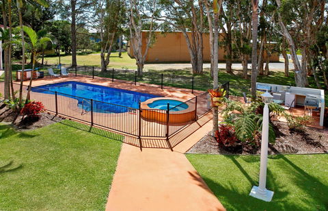 Yamba Aston Motel - Accommodation Mt Buller 2
