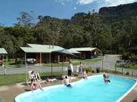 Halls Gap Log Cabins - Accommodation Mt Buller 3