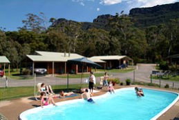 Halls Gap Log Cabins - Accommodation Mt Buller 4