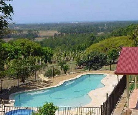 Tropical Coast Retreat - Accommodation Mt Buller 0