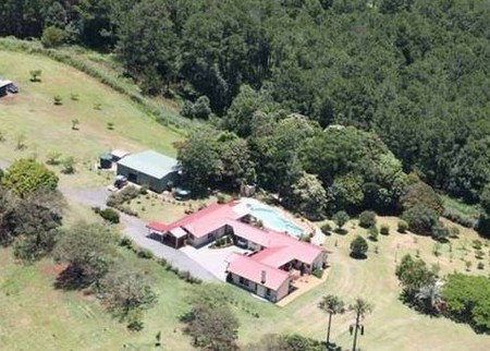 Tropical Coast Retreat - Accommodation Mt Buller 3