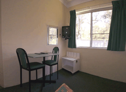 Lakeside Motor Inn - Accommodation Mt Buller 3