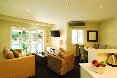 Oaks Pacific Blue Resort - Accommodation Mt Buller 3