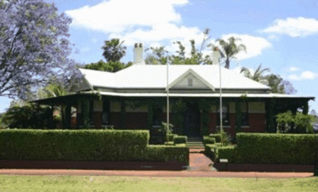 Halliday House Heritage Centre - Accommodation Mt Buller 1