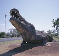 Crocodile Statue - Accommodation Mt Buller