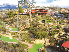Putters Adventure Golf - Accommodation Mt Buller 0