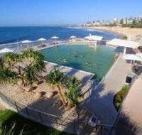 Kings Beach - Beachfront Salt Water Pool