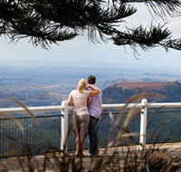 Picnic Point Lookout And Parkland - Accommodation Mt Buller