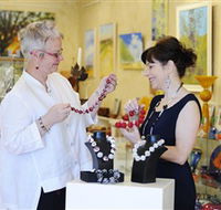 Town  Country Gallery - Accommodation Mt Buller