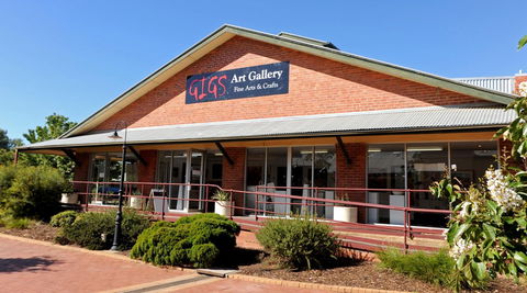 GIGS Art Gallery & Studios - Accommodation Mt Buller 0
