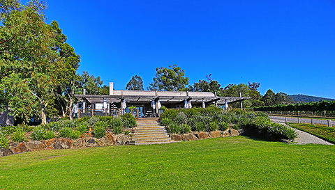 GREENSTONE VINEYARDS - Accommodation Mt Buller 1