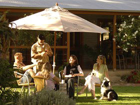 Whistler Wines - Accommodation Mt Buller 1