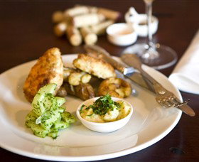 Jones Winery & Vineyard Cafe - Accommodation Mt Buller 3