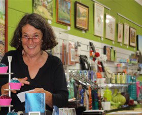 Artists On Parade Art Gallery - Accommodation Mt Buller 0