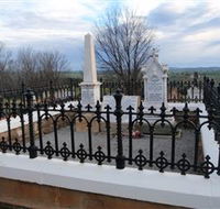Hamilton Humes Grave - Accommodation Mt Buller