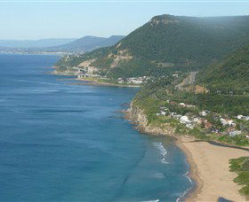 Bailey's Sydney - Tours For People Who Don't Like Tours - Accommodation Mt Buller 0