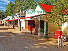 The Village, Historic Loxton - Accommodation Mt Buller 2