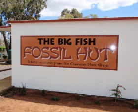 Big Fish Fossil Hut At Peak Hill - Accommodation Mt Buller 0