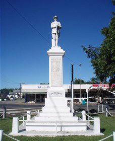 Sarina War Memorial - Accommodation Mt Buller 2