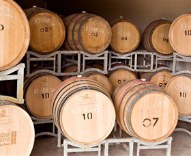 Chalkers Crossing Winery - Accommodation Mt Buller 4