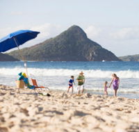 Fingal Bay Beach - Accommodation Mt Buller