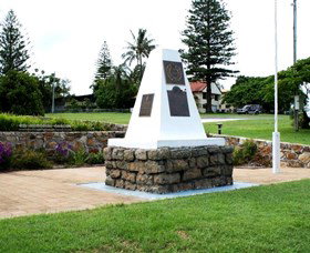 Dunwich War Memorial - Accommodation Mt Buller 0
