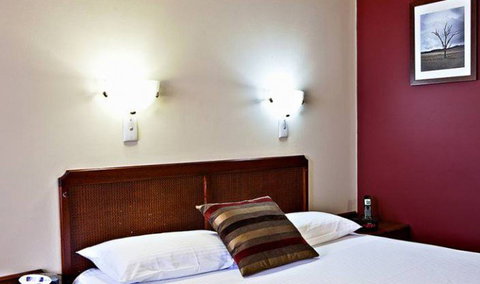 Governor Macquarie Motor Inn - Accommodation Mt buller 4