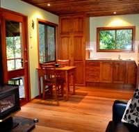 Waterfall Hideout-Rainforest Cabin for Couples - Accommodation Mt Buller