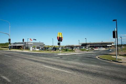 Bargara Central Shopping Village - Accommodation Mt Buller 1