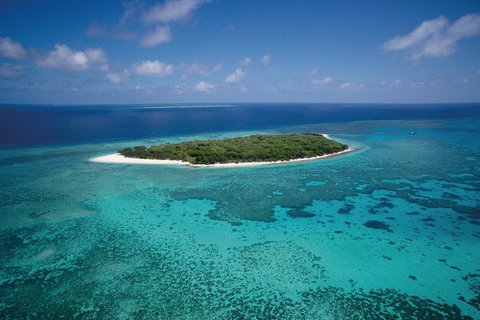 5-Day Fraser Island And Great Barrier Reef Tour - Accommodation Mt Buller 0