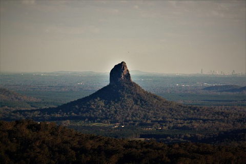 Maleny Booked Hire Services Sunshine Coast And Hinterland Buses And Private Cars - Accommodation Mt Buller 2