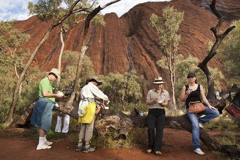 Full Uluru Base Walk At Sunrise Including Breakfast - Accommodation Mt Buller 0