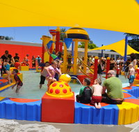 Holland Park Pool - Accommodation Mt Buller