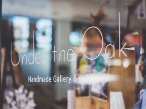 Under The Oak Handmade Gallery And Gifts - Accommodation Mt Buller 0