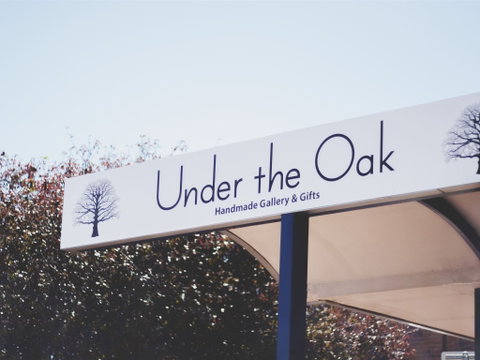 Under The Oak Handmade Gallery And Gifts - Accommodation Mt Buller 1