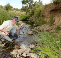 Gold Panning Deep Creek - Accommodation Mt Buller