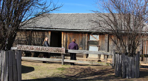 Early Settlers Hut - Accommodation Mt Buller 1