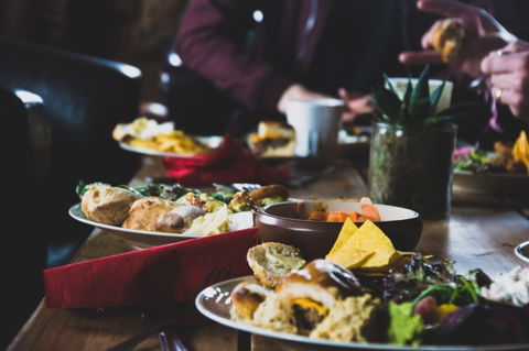 The Greens - Ingleburn Bowling Club - Accommodation Mt Buller 1