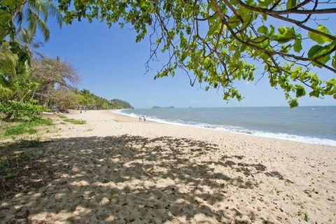 Airport Transfer - Palm Cove, Kewarra Beach & Trinity Beach To Cairns Airport - Accommodation Mt Buller 3