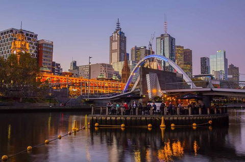 Melbourne Airport Transfers: Melbourne To Melbourne Airport MEL In Luxury Car - Accommodation Mt Buller 6