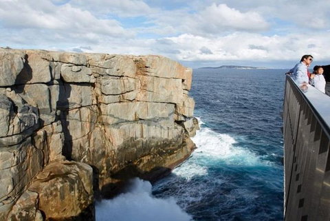 Discover Torndirrup National Park: The Gap & Natural Wonders Tour - Accommodation Mt buller 2
