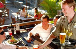 Mona Vale Hotel - Accommodation Mt Buller 1