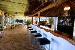 Kirra Beach Hotel - Accommodation Mt Buller 2
