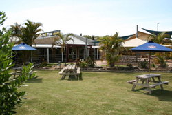 Moonee Beach Tavern - Accommodation Mt Buller 0