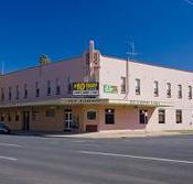 Railway Hotel - Accommodation Mt Buller